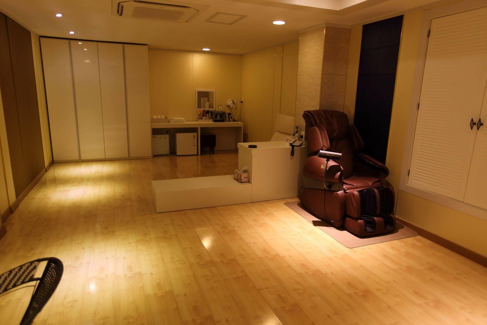 River Hotel Namwon Exterior foto