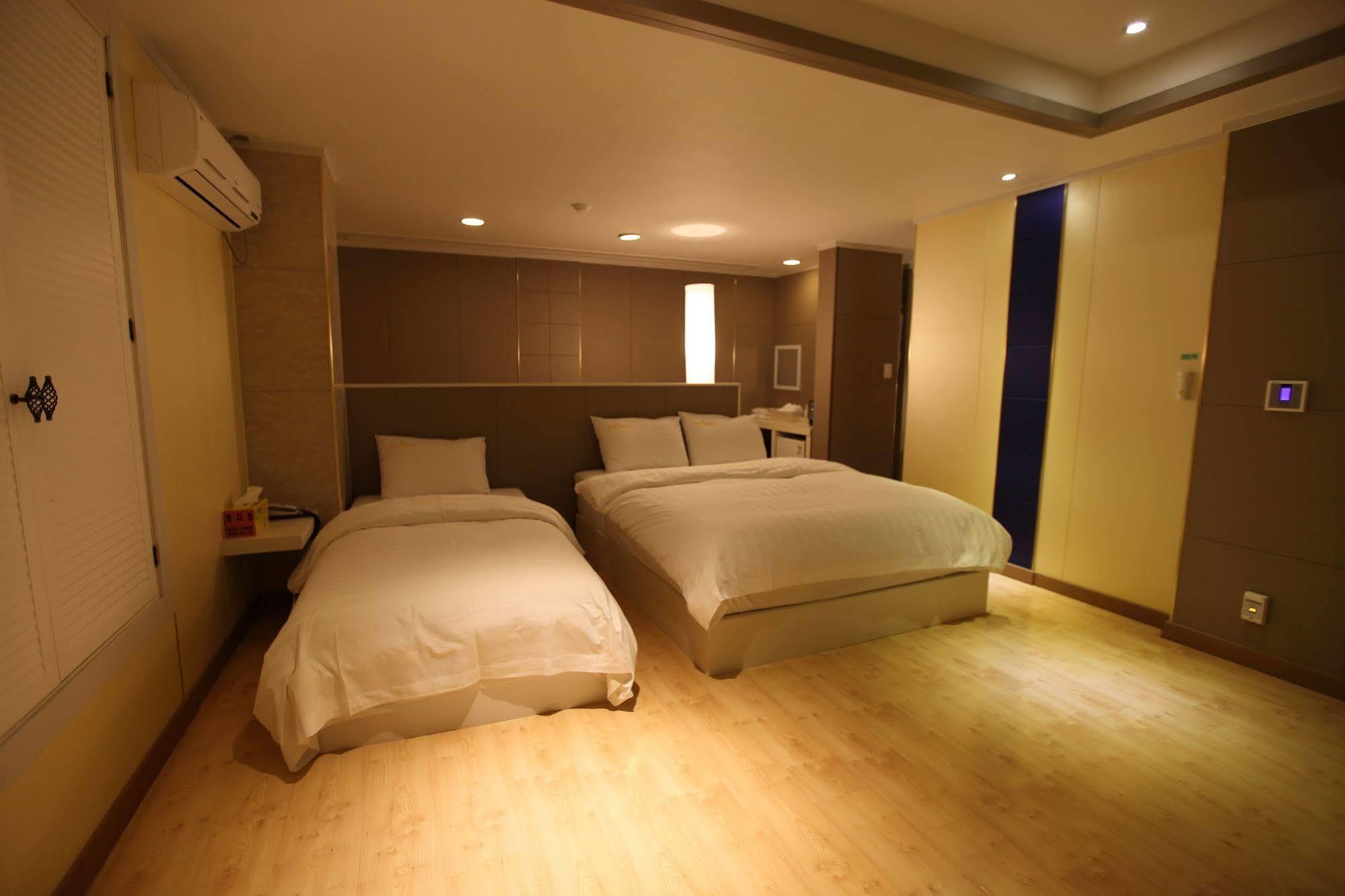 River Hotel Namwon Exterior foto